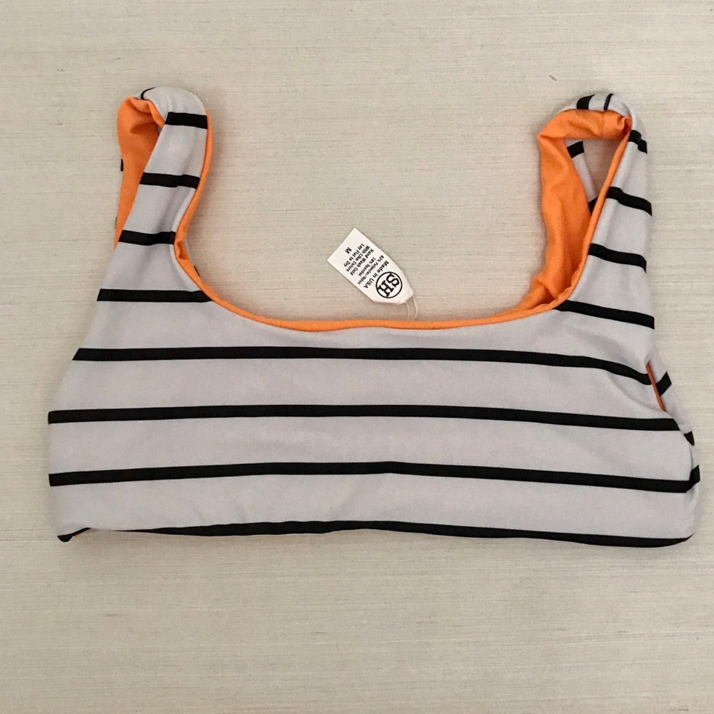 *NEVER WORN* Reversible swim bikini top SZ M